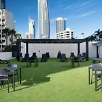 Ocean View Studio Surfers Paradise