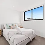 Luxury Ocean View Apartment