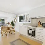 Ground Floor 2-Bed Mermaid Beach Pad With Parking