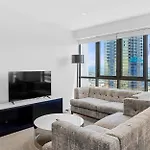 Convenient Located 2 Bedroom Apartment Next To Casino