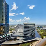 Convenient Located 2 Bedroom Apartment Next To Casino