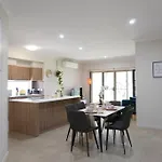 Entire House In Pimpama