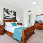 Kirra Beach Apartments