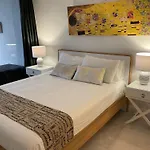 Broadbeach Holiday Apartments