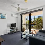 Chevron Palms By Gold Coast Premium