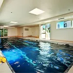 Pacific Views Resort