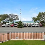 Oceanfront Driftwood Apartments In Surfers Paradise - Pet Friendly! - Privately Managed & Self Contained