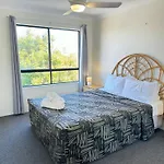 Chevron Palms By Gold Coast Premium