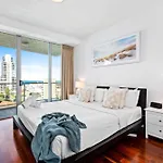 Wings Apartments - Qstay