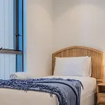 Hemingway Palm Beach - Premium Oceanview Apartments By Burleigh Letting