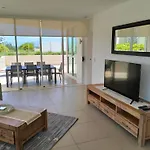 Kirra Surf Apartments