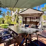 Palm Beach Retreat With Pool & Bbq