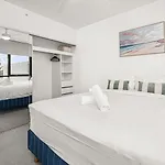 180M Terrace Spacious 2Beds Apt Near Shop And Beach