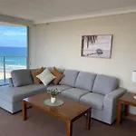 Hi Surf Beachfront Resort Apartments