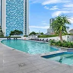 Stunning 2 Bed Apartment In Sierra Grand - Coasthm