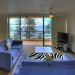 Columbia Apartments On Rainbow Bay