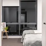 Modern, Carefree Living Style Apt In Southport