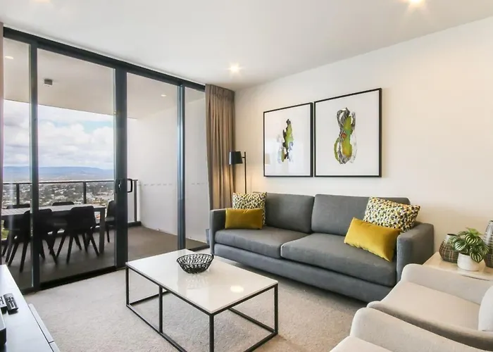 Luxurious 2 Bedroom Brand New Apartment With Amazing Hinterland Views