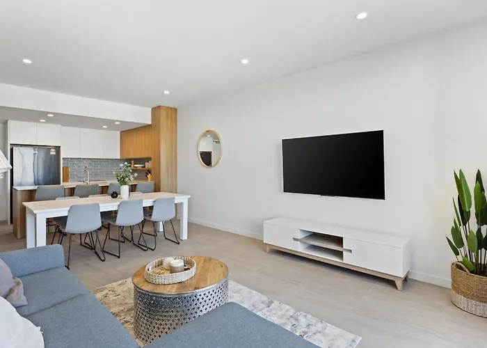 Beachfront Luxury In Palm Beach With Rooftop Pool - Gchm