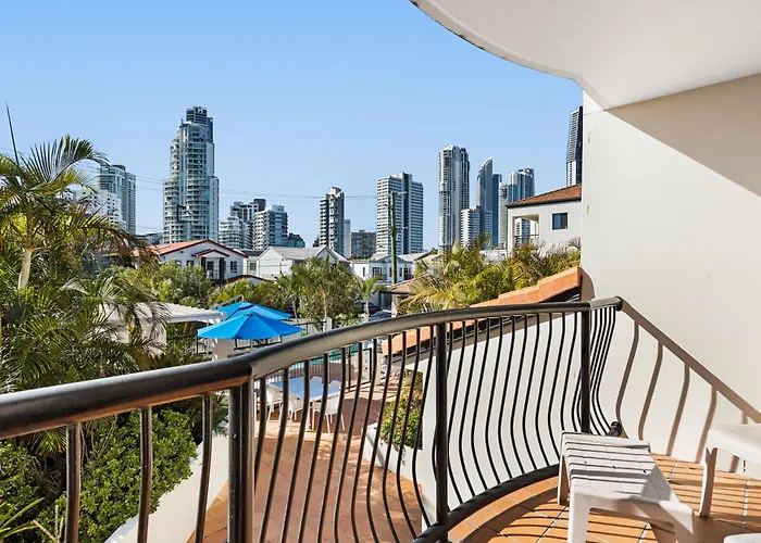 Chevron Palms By Gold Coast Premium