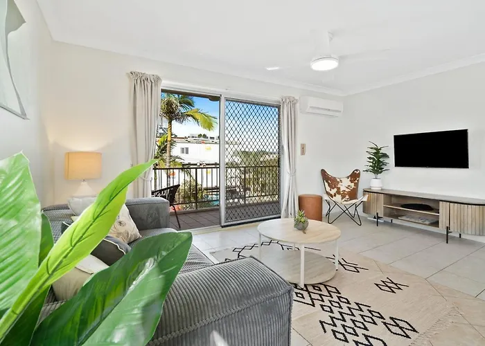 \'Golden State Of Mind\' Coastal Haven In Broadbeach