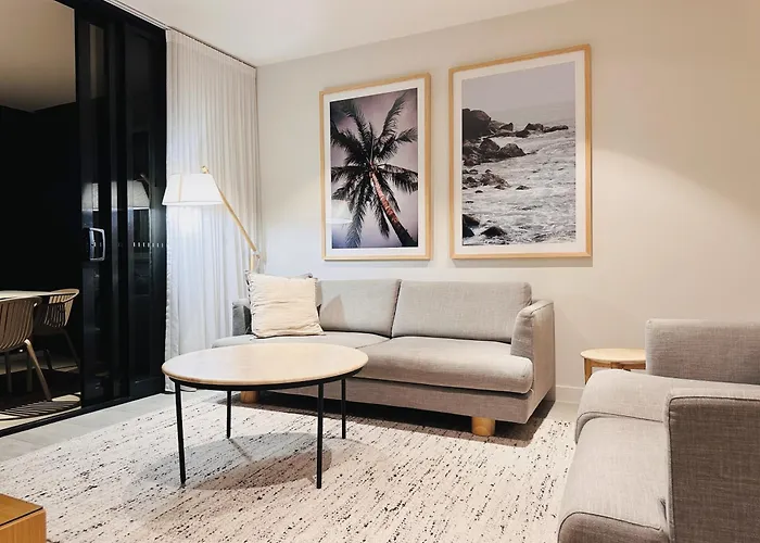 Luxe Living With Ocean View 3 Beds Parking