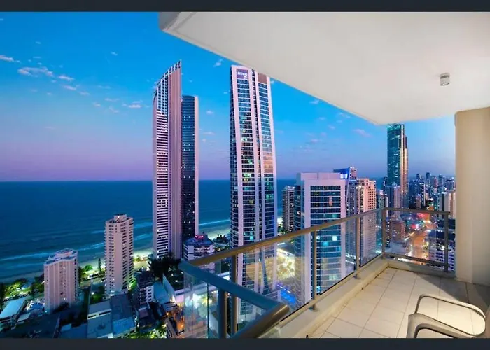 Welcome To A 275M2 Sub-Penthouse With Great Ocean