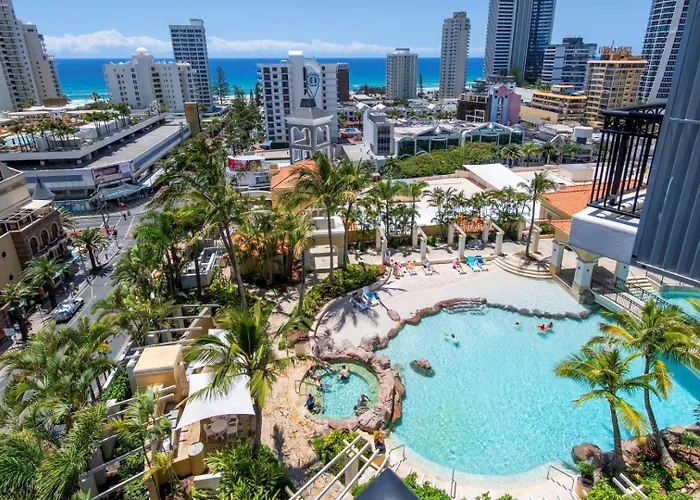 Resort Style Chevron Apartments Surfers Paradise By Gold Coast Travels