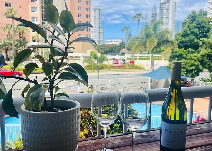 Beautiful Broadbeach Living!