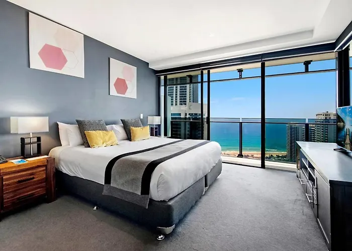 Circleoncavill Luxury 2 Bed Ocean View Spa Parking