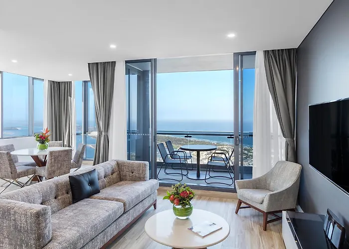 Meriton Suites Southport