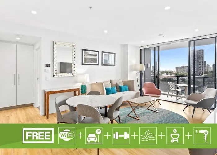 Spacious 2 Bedroom Apartment In Paradise