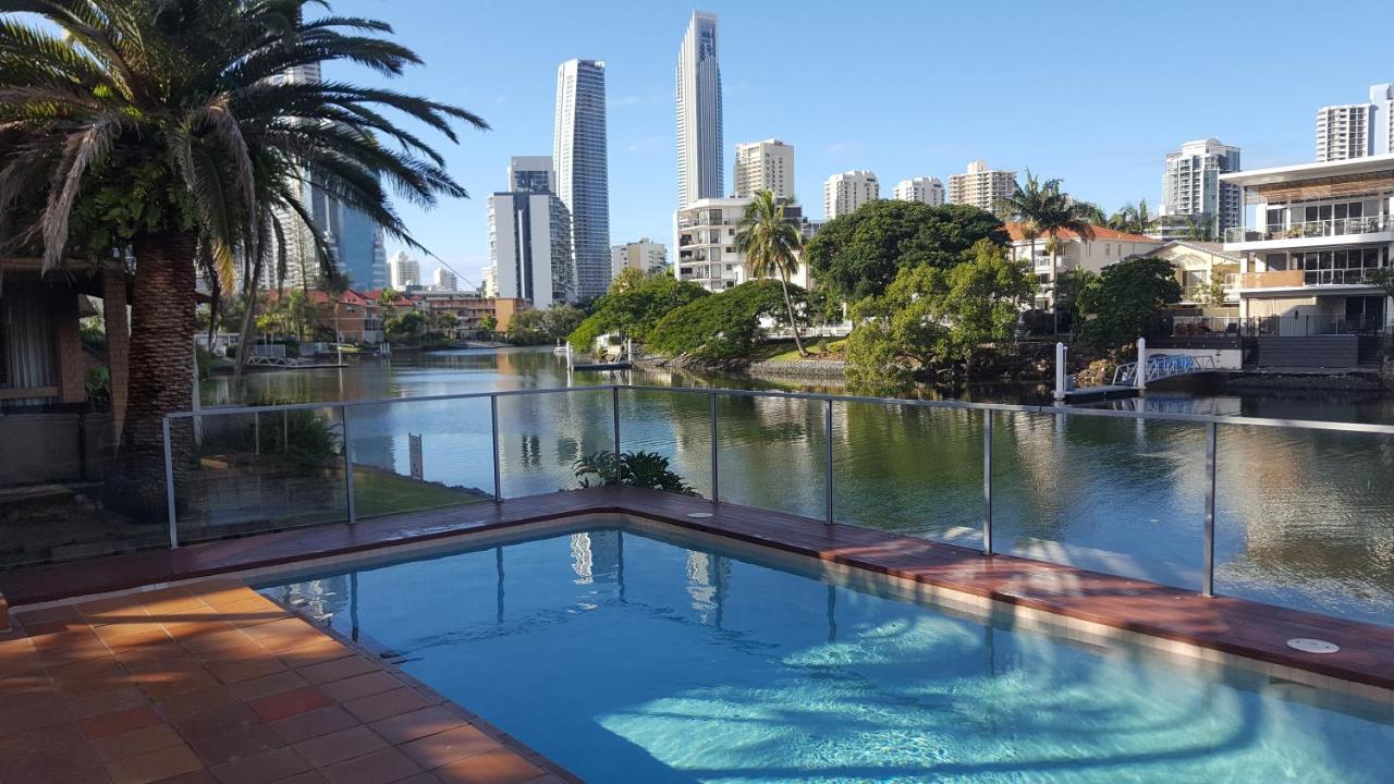Emerald Surfers Paradise Shared Gold Coast