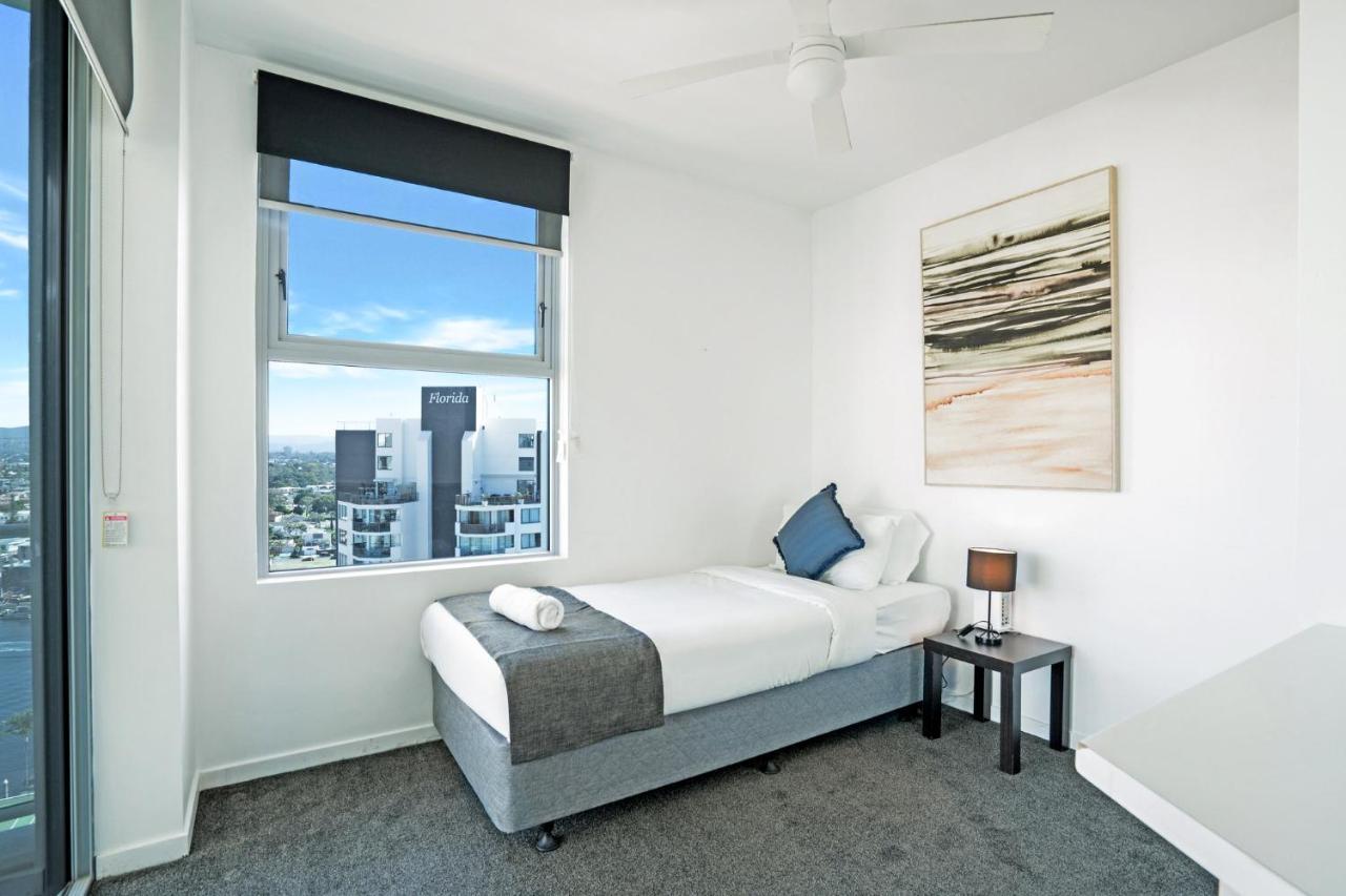 Wings Resort, And 2 Story Penthouses - We Accommodate * Gold Coast
