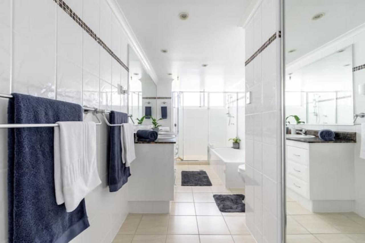 Excluza - Ocean Suites Resort *