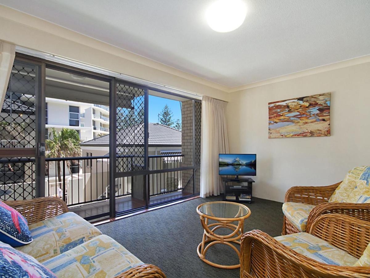 Cobden Court Unit 5 Apartment *