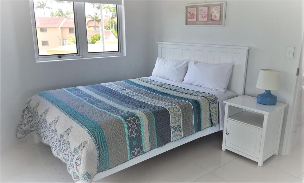 Emerald Surfers Paradise Shared *
