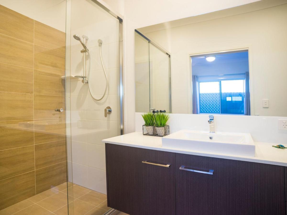 Broadwater Paradise - Coasthm Holiday home