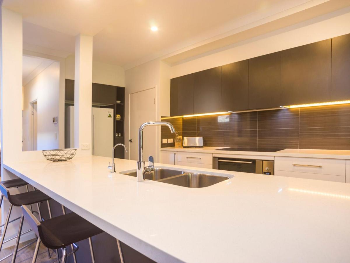 Holiday home Broadwater Paradise - Coasthm Gold Coast