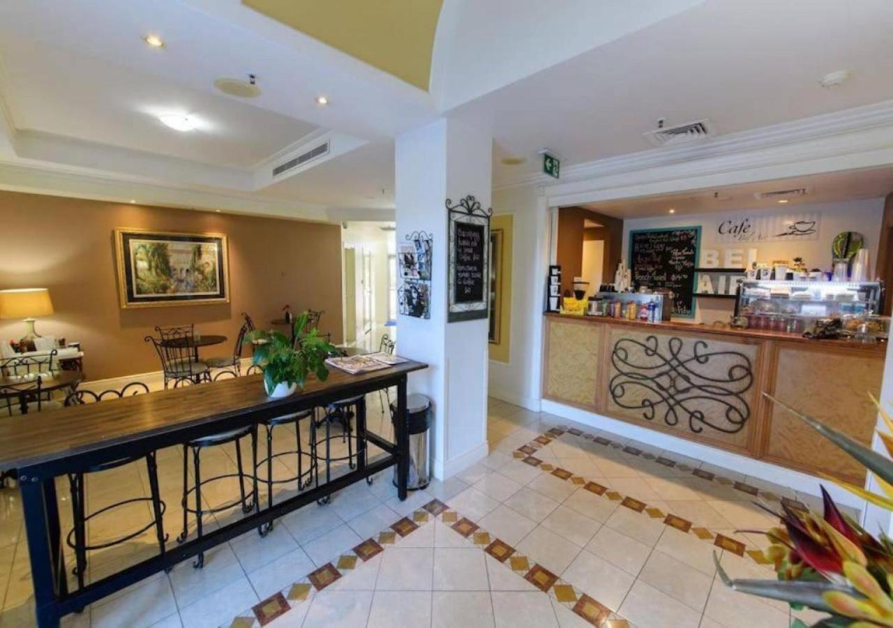 Apartment Location Location Location - Broadbeach :)