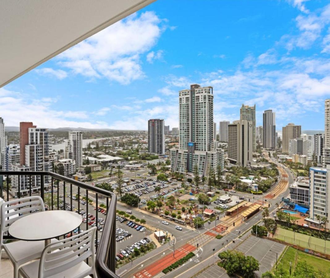 Surfers Paradise Waterfront & Views Gold Coast