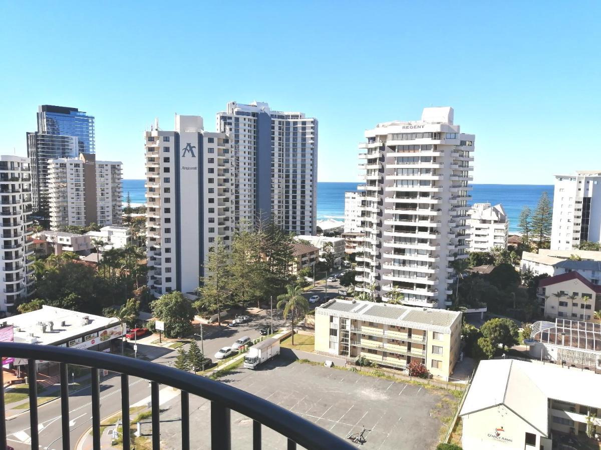 Silverton Surfers Paradise Aparthotel 3*