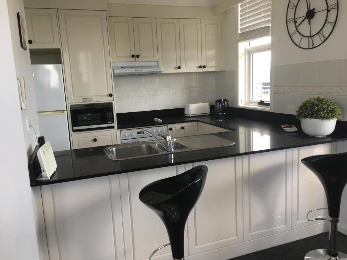 Broadbeach Aparthotel Gold Coast