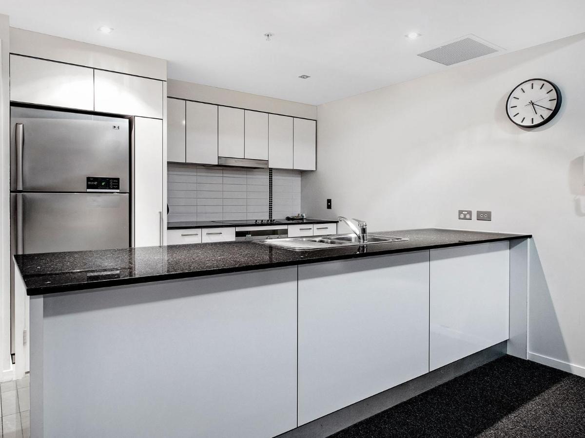 Large Modern 3 Bedroom With Views - Coasthm Apartment *