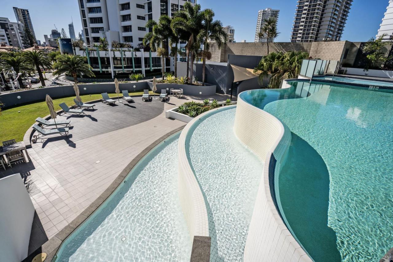Resort The Wave Gold Coast