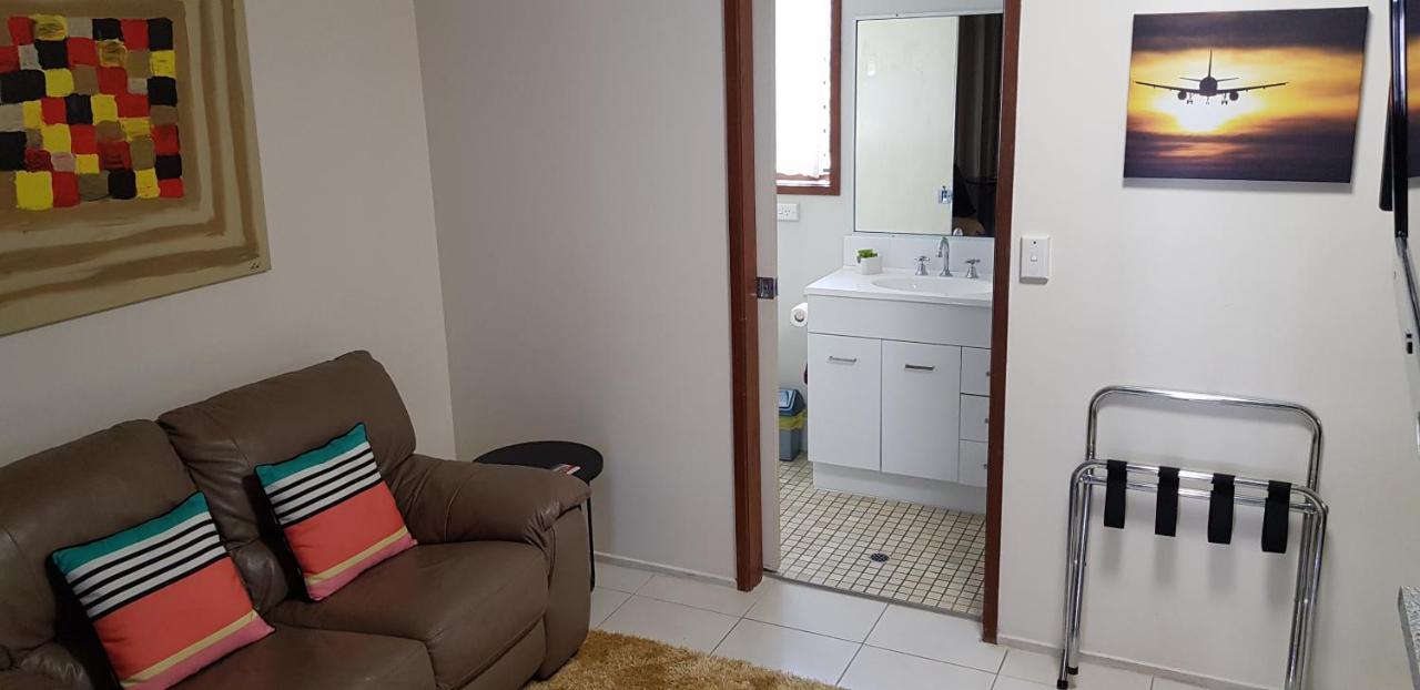 Airport - Only 300 Meters To Airport Terminal Gold Coast