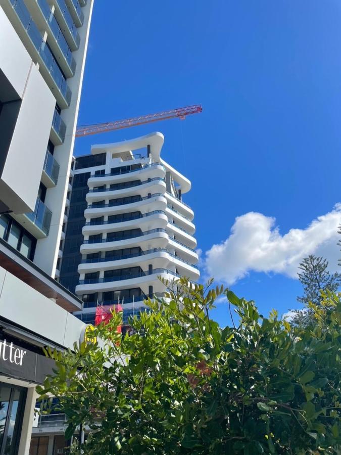 X Kirra Aparthotel *
