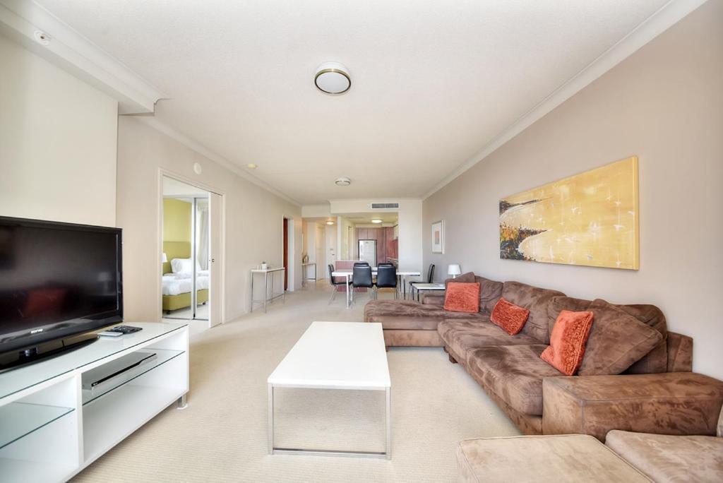 Deluxe Chevron Renaissance Apartment Gold Coast