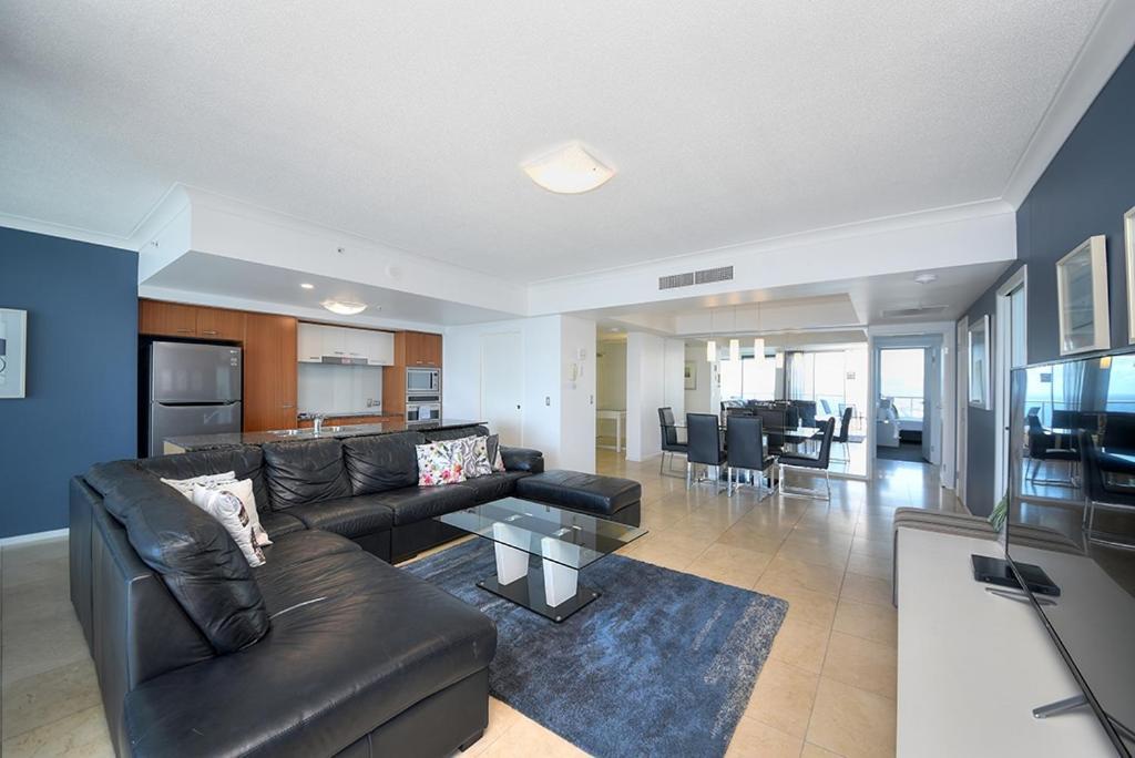 Apartment Deluxe Chevron Renaissance Gold Coast