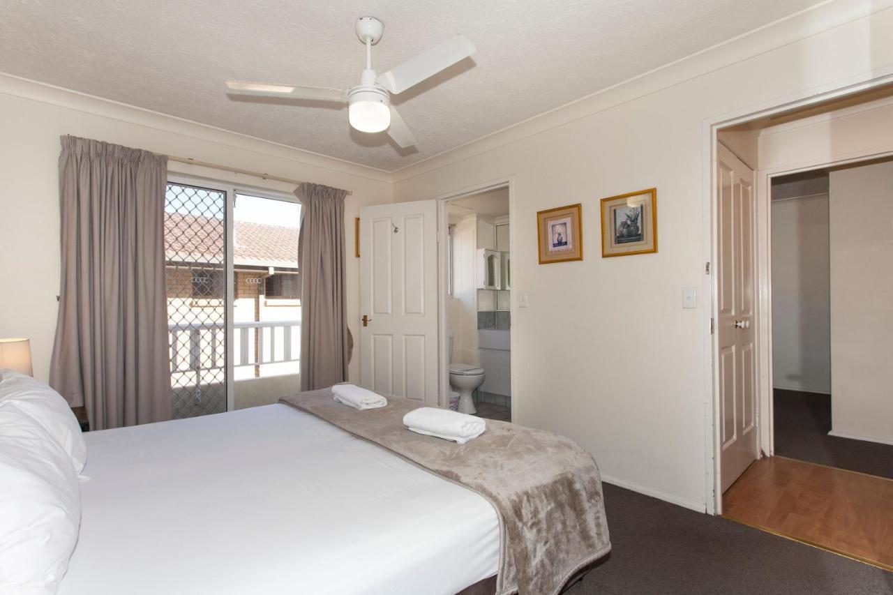 Surfers Tradewinds Hotel 3*